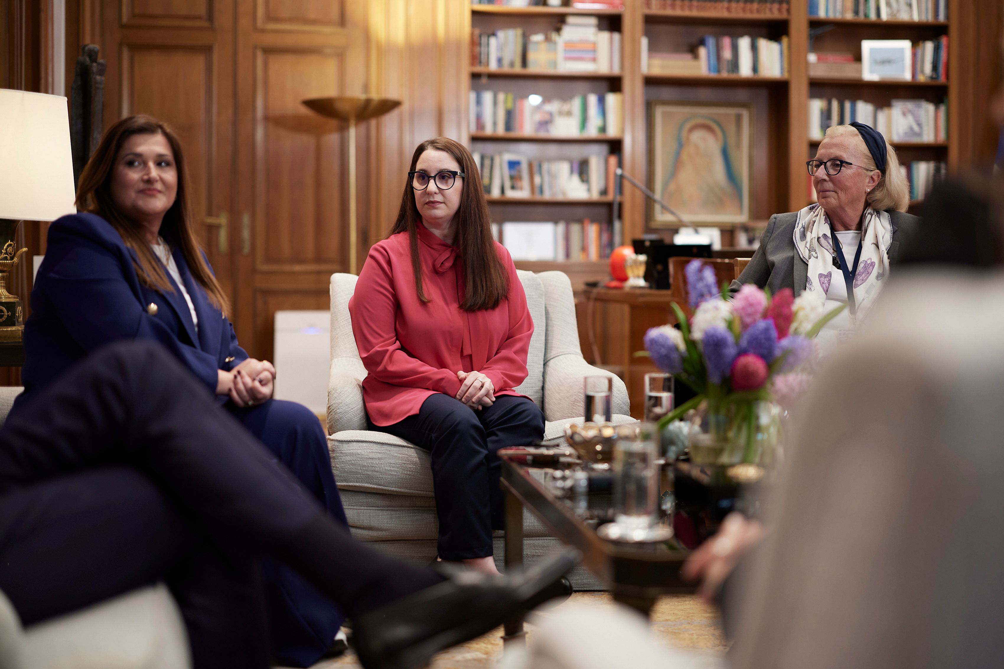 Συνάντηση Μητσοτάκη με γυναίκες στο Μαξίμου – Υπογεννητικότητα και στήριξη των οικογενειών στο επίκεντρο-1