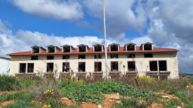 πώς-ξεφύτρωσαν-2-000-τετραγωνικά-δίπλα-στ-562925191