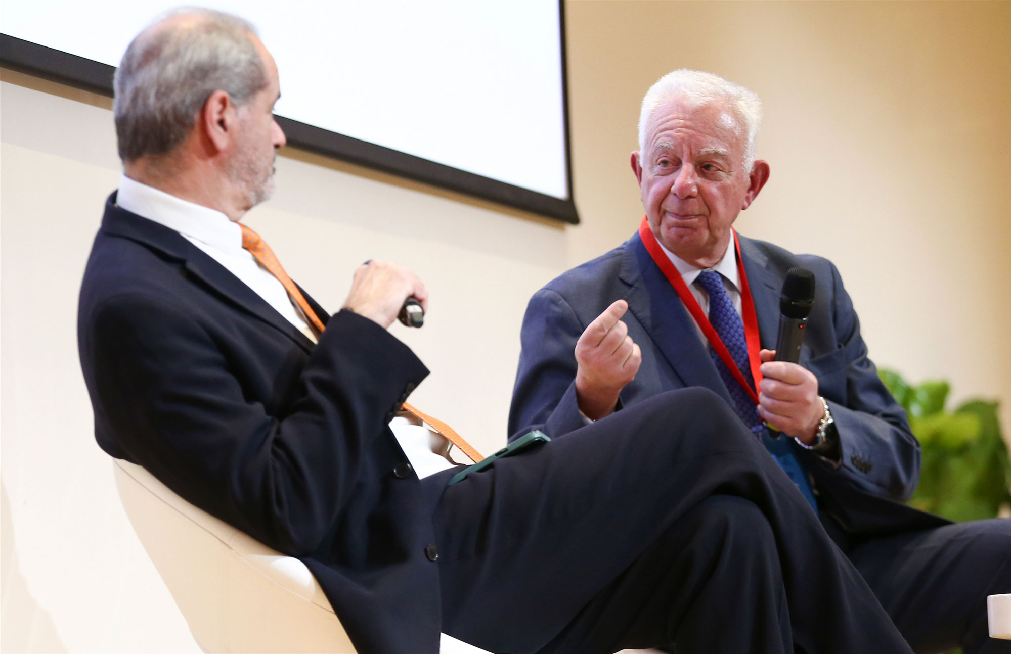 Μεταπολίτευση: 50 χρόνια μετά – «H οικονομία υποτάχθηκε στην πολιτική»-2