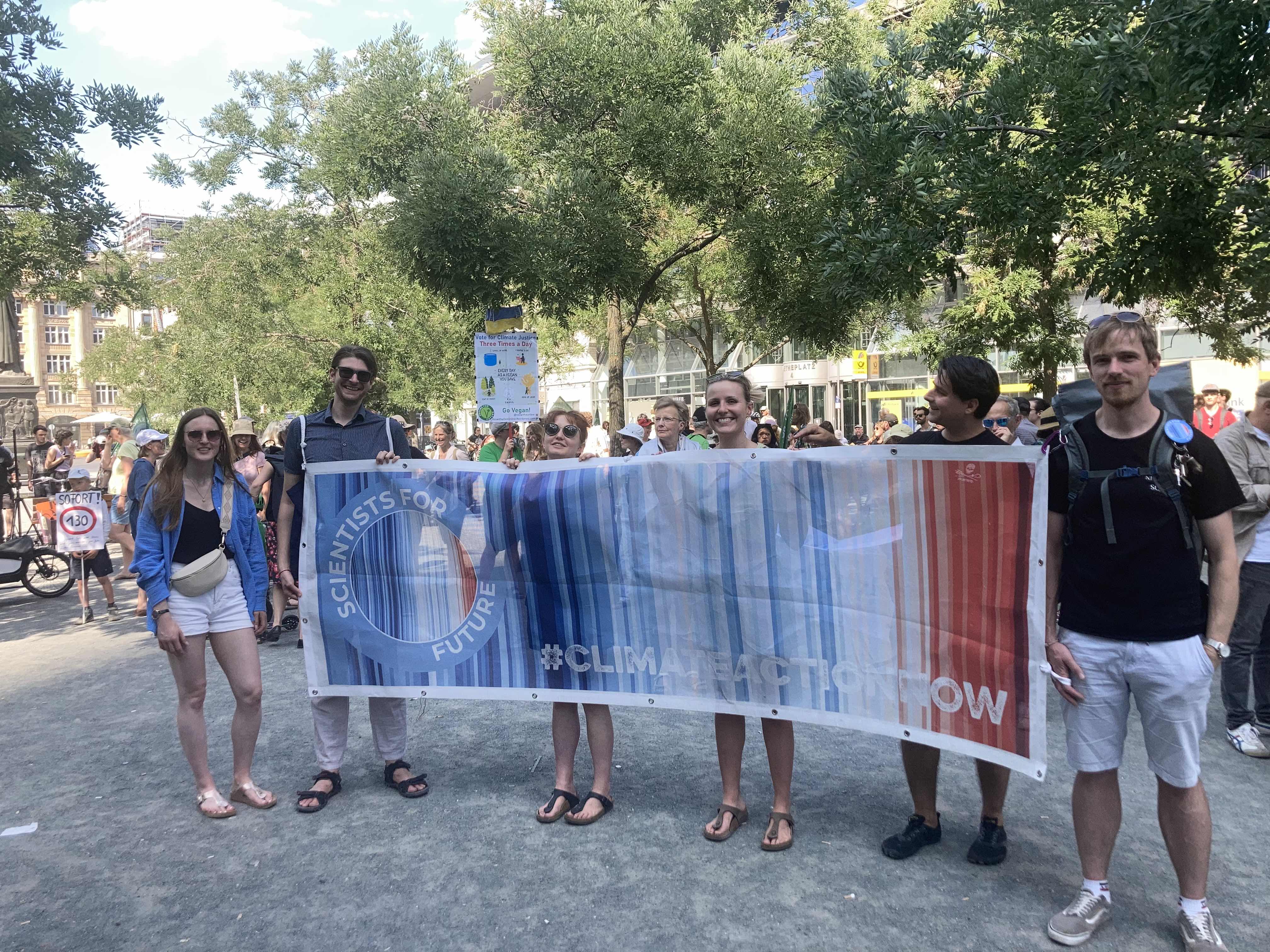 Επιστήμονες της NASA στα κρατητήρια για το κλίμα-4