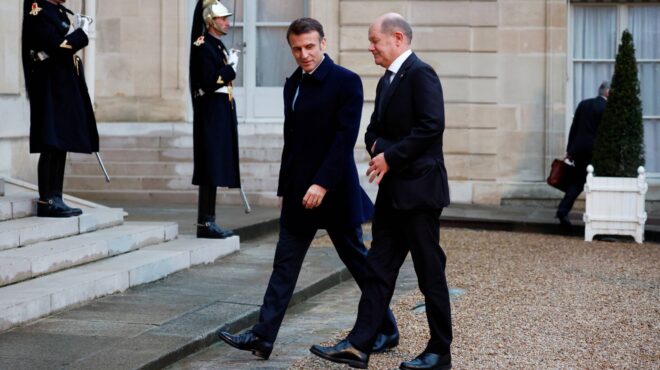 οι-δειλοί-του-μακρόν-και-η-αντίδραση-562918540