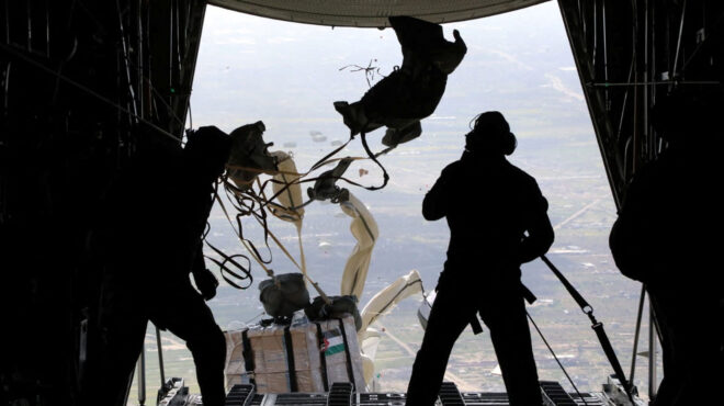 γάζα-νέες-ρίψεις-ανθρωπιστικής-βοήθε-562921255