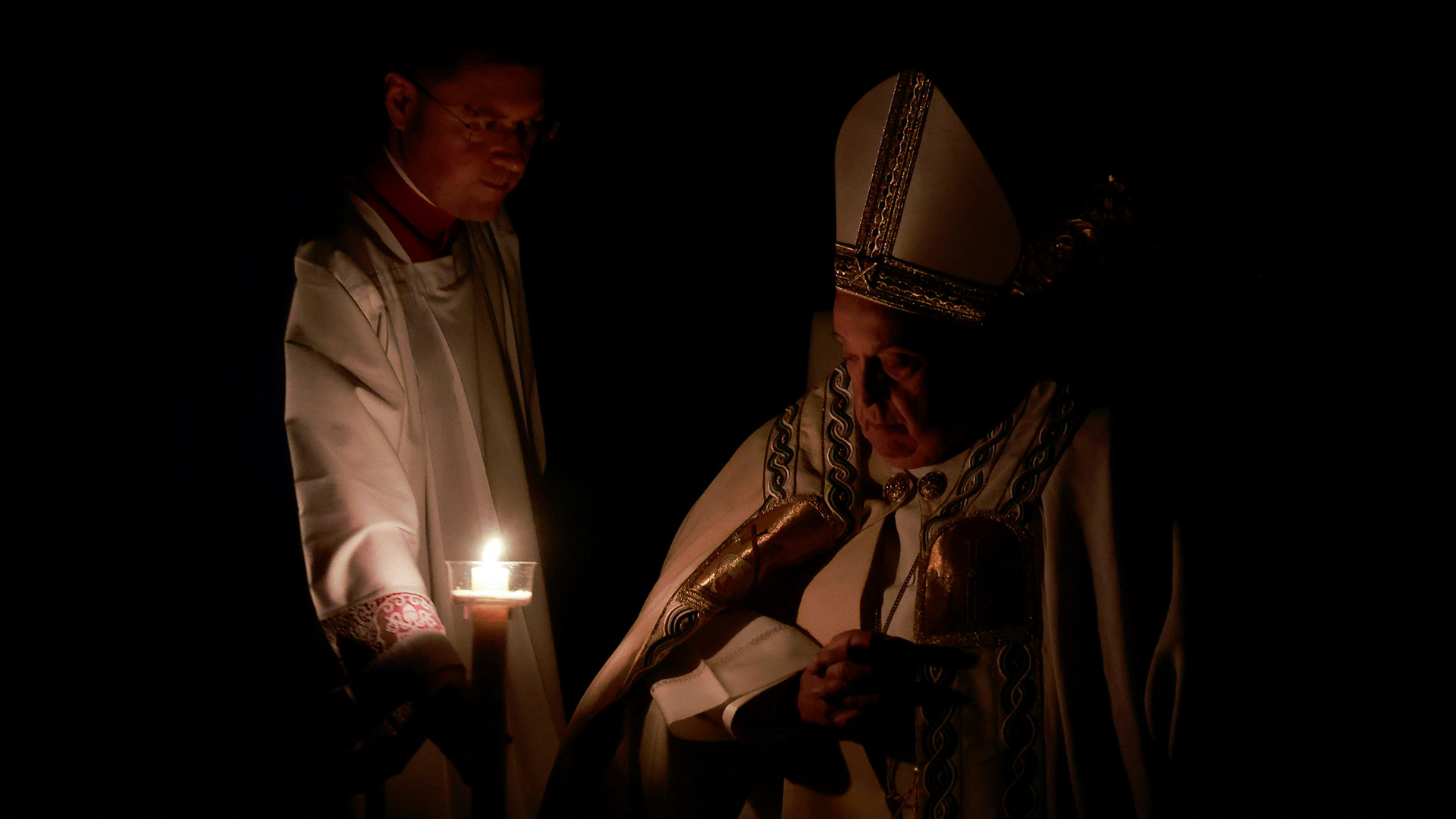 Πάσχα των Καθολικών με προεξάρχοντα τον Πάπα Φραγκίσκο στο Βατικανό (εικόνες)-4