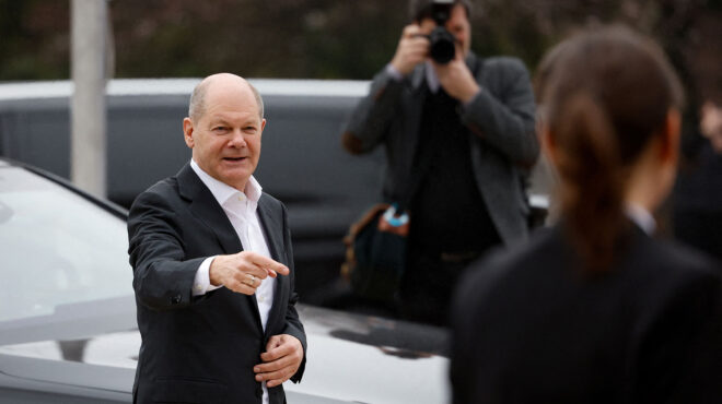 καταγγελίες-κατά-πρέσβεων-απειλές-απ-562915405