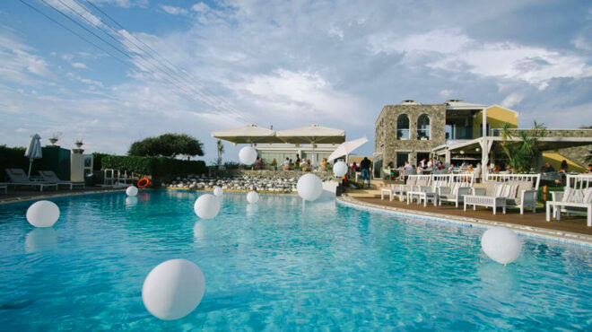 τρίτο-ξενοδοχείο-στις-κυκλάδες-απέκτ-562942468