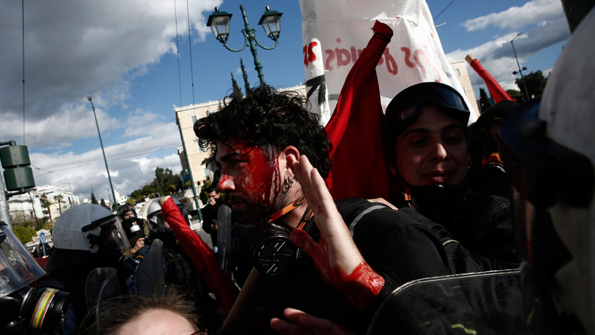 Μεγάλη συμμετοχή στο πανεκπαιδευτικό συλλαλητήριο – Επεισόδια και τραυματίες-15