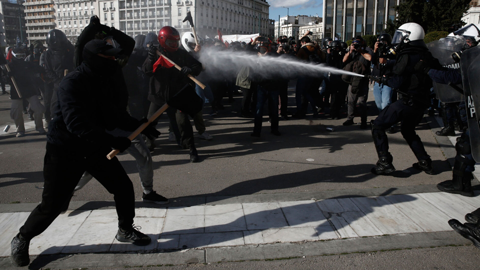 Μεγάλη συμμετοχή στο πανεκπαιδευτικό συλλαλητήριο – Επεισόδια και τραυματίες-9