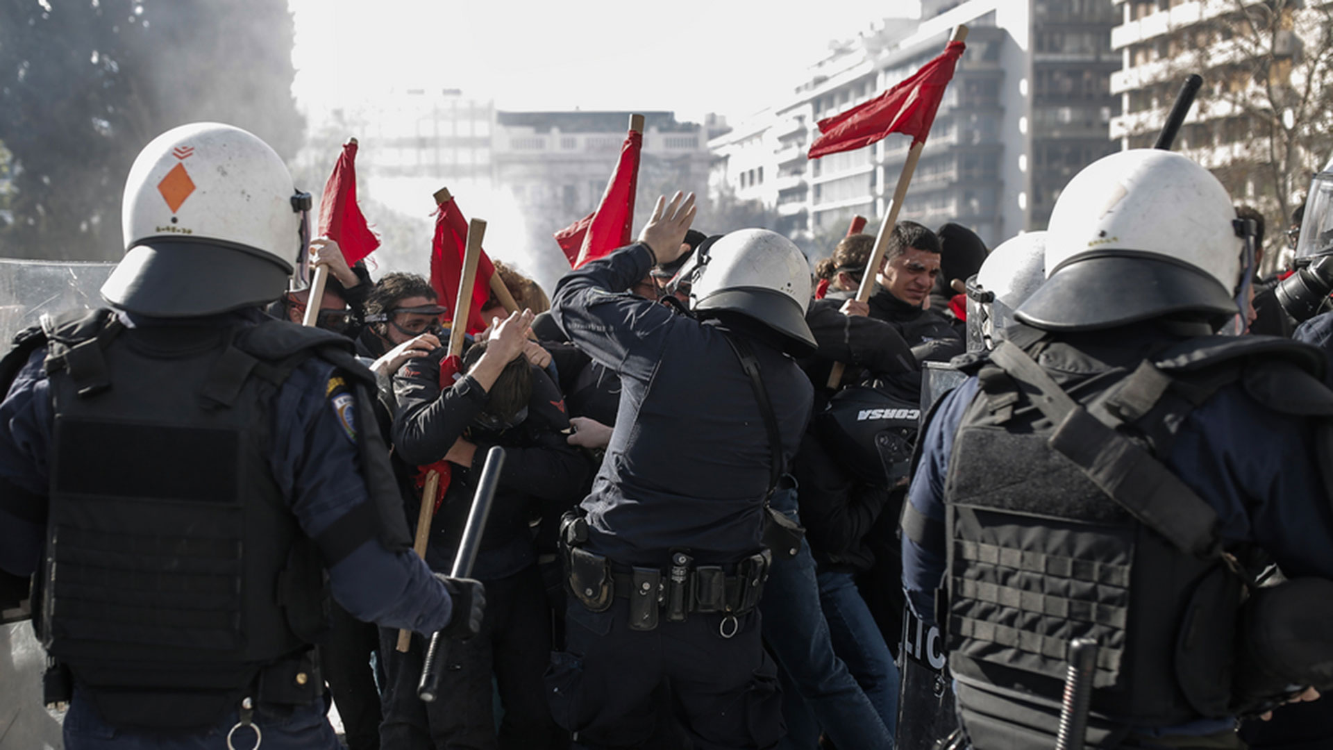 Μεγάλη συμμετοχή στο πανεκπαιδευτικό συλλαλητήριο – Επεισόδια και τραυματίες-8