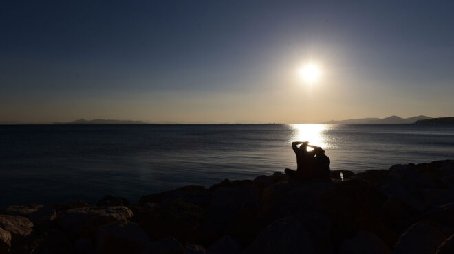 ερευνα-και-όμως-τα-νιάτα-δεν-κάνουν-το-562942486