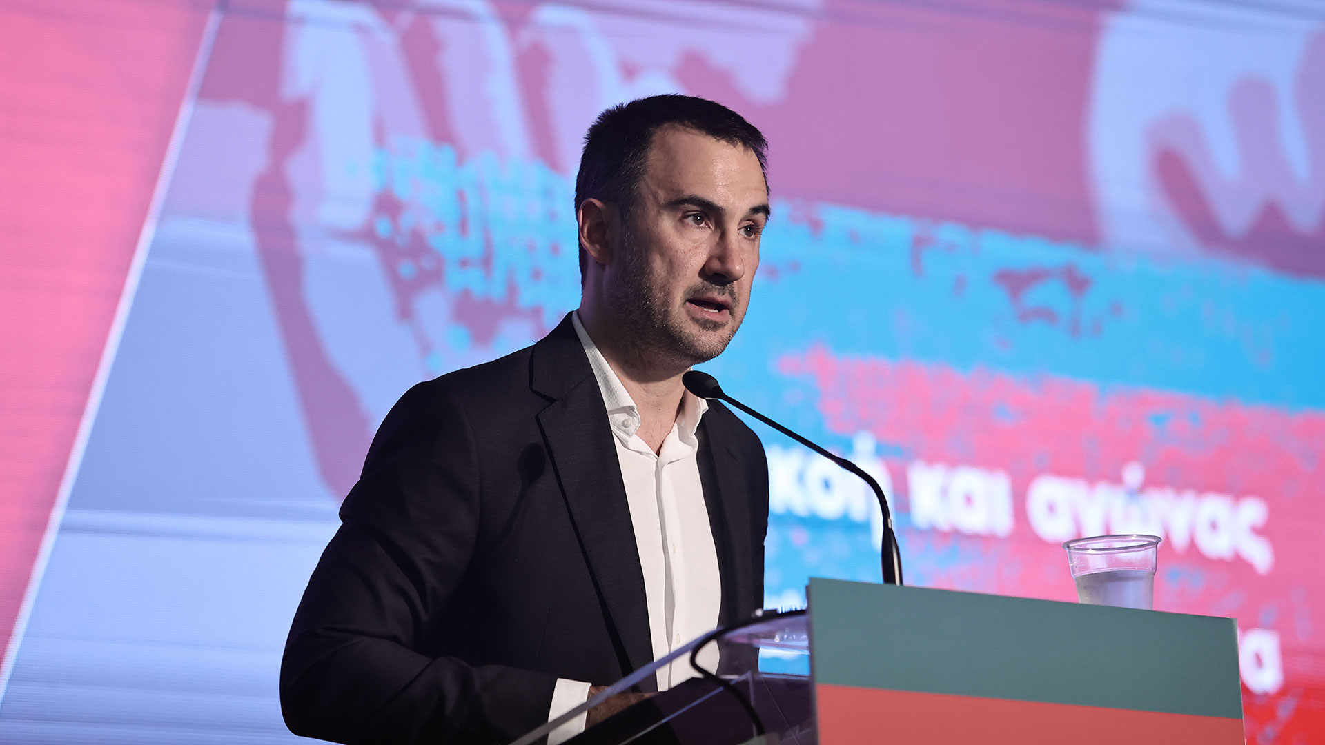 Νέα Αριστερά: Ξεκίνησε η Πανελλαδική Συνδιάσκεψη-1