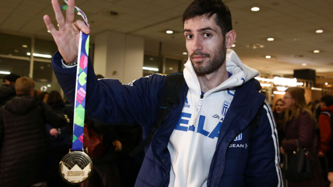 παρούσα-ξανά-στο-βάθρο-του-στίβου-η-ελλ-562916374