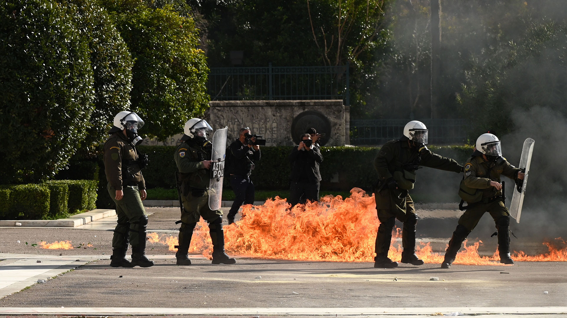 Μεγάλη συμμετοχή στο πανεκπαιδευτικό συλλαλητήριο – Επεισόδια και τραυματίες-4