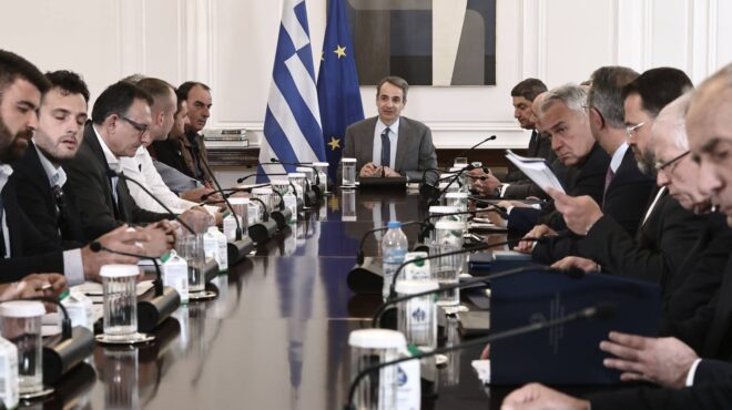 μητσοτάκης-σε-αγρότες-δίκαια-πολλά-απ-562926865