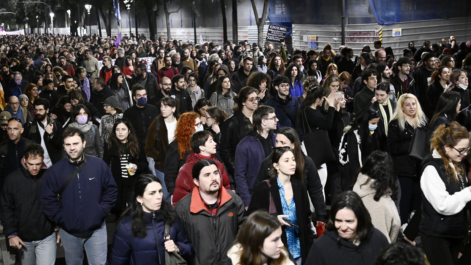 Υπόθεση Κολωνού: Μαζική πορεία στο κέντρο της Αθήνας-1