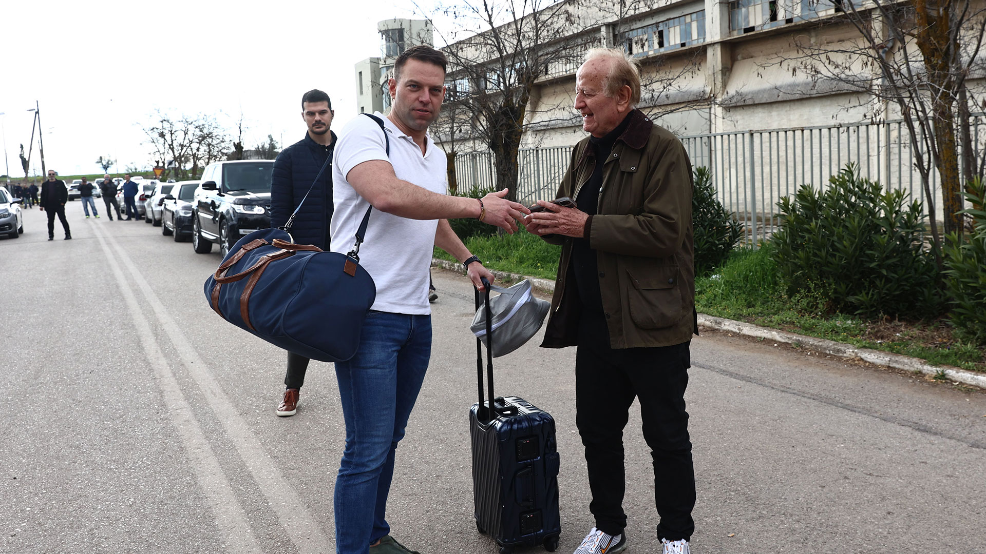 Ο Στ. Κασσελάκης παρουσιάστηκε στον στρατό-4