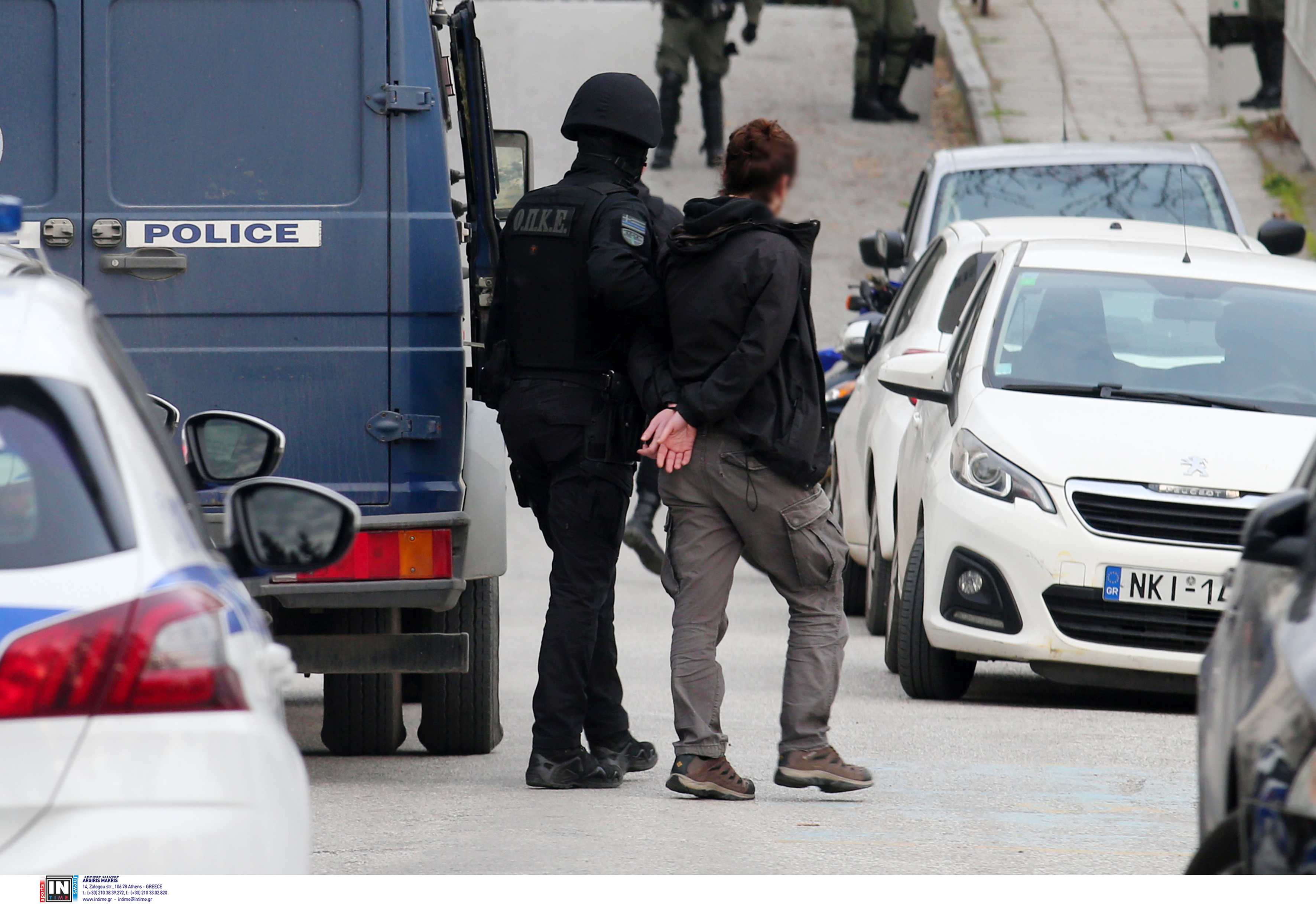 Θεσσαλονίκη: Ενταση και δεκάδες προσαγωγές κατά την αστυνομική επιχείρηση στο ΑΠΘ-7