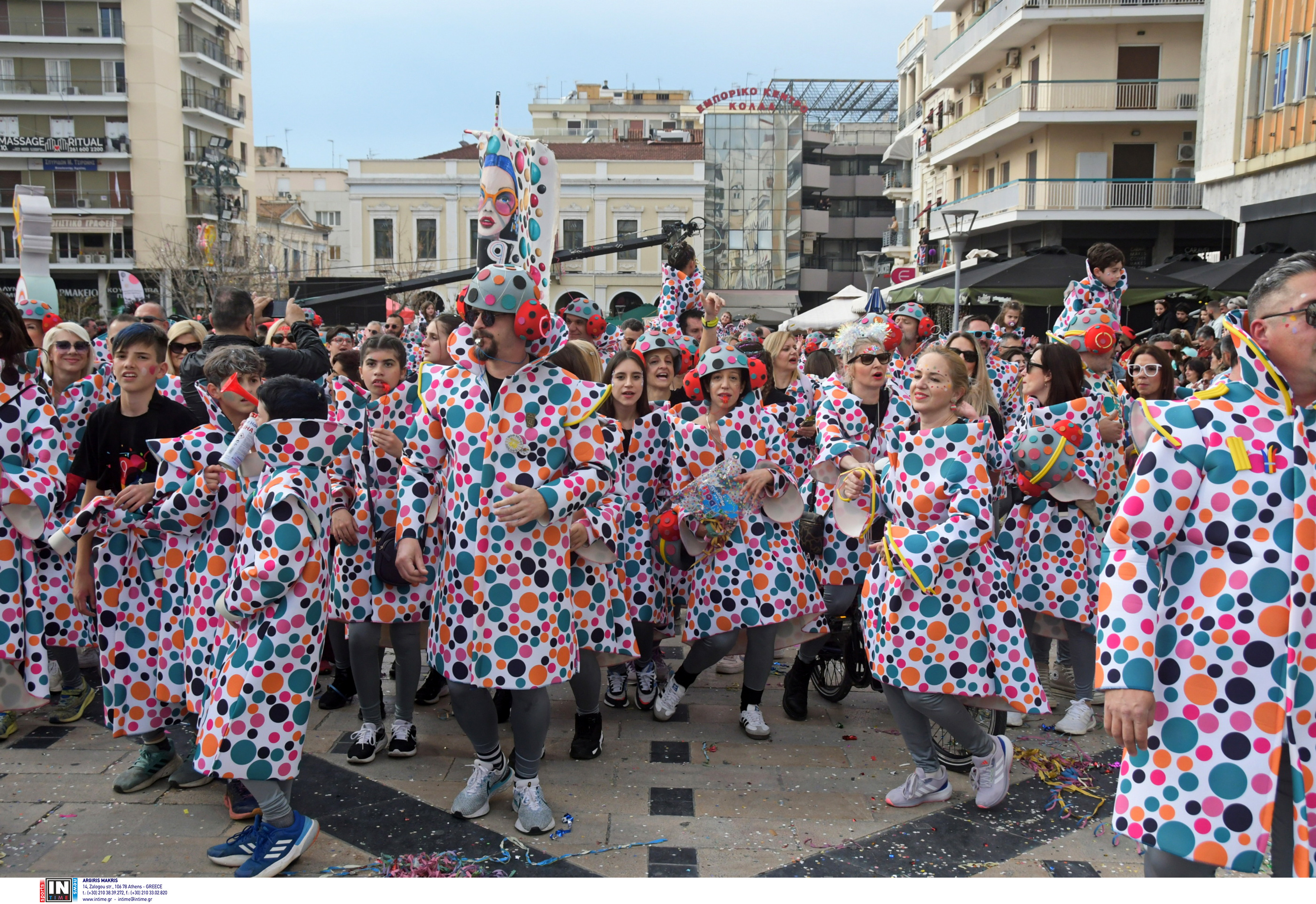 Αποκριάτικο υπερθέαμα στην Πάτρα: Εξι ώρες γιορτής με πάνω από 60.000 καρναβαλιστές-9