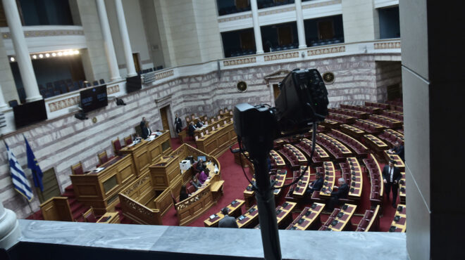 live-η-συζήτηση-στη-βουλή-κατατέθηκε-η-π-562949464