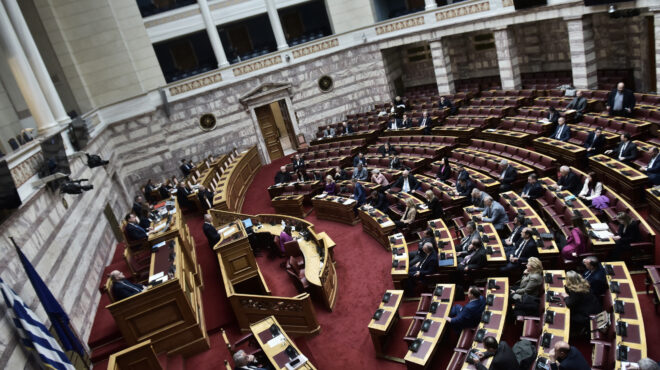 τέμπη-κόντρες-και-υψηλοί-τόνοι-στη-συζ-562941493