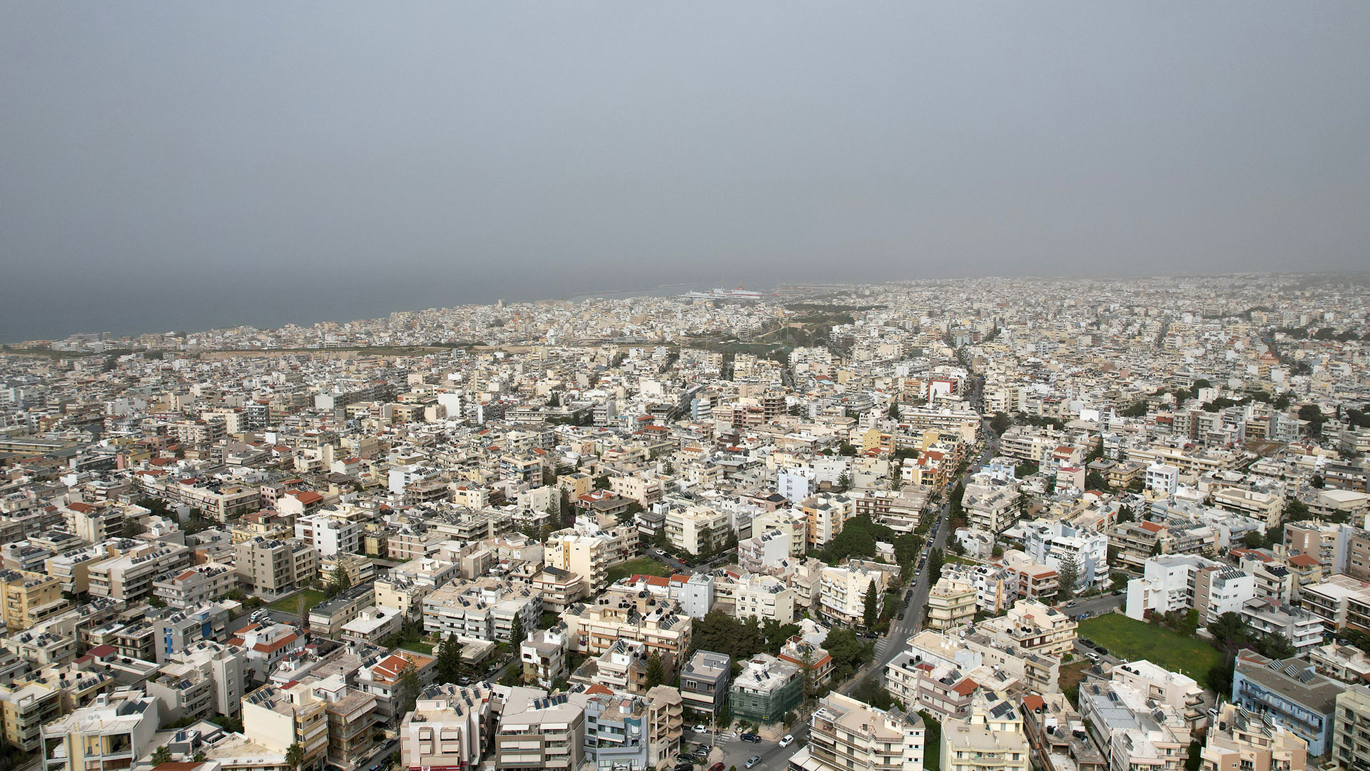 Η αφρικανική σκόνη «σκέπασε» τη νότια Ελλάδα-2