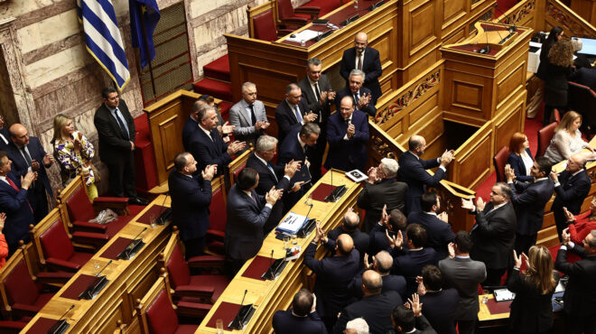 πρόταση-δυσπιστίας-159-όχι-εν-μέσω-έντ-562953562