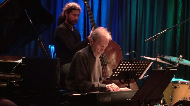 tζαζ-σε-διάλογο-με-έργα-των-μπαχ-χέντελ-562932466