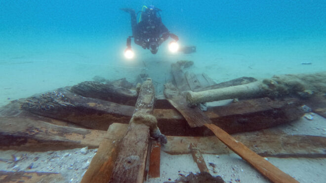 το-άλυτο-αίνιγμα-του-ναυαγίου-στη-χαλκ-562954693
