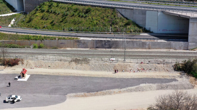 φουντώνει-η-κόντρα-για-τα-τέμπη-562913272