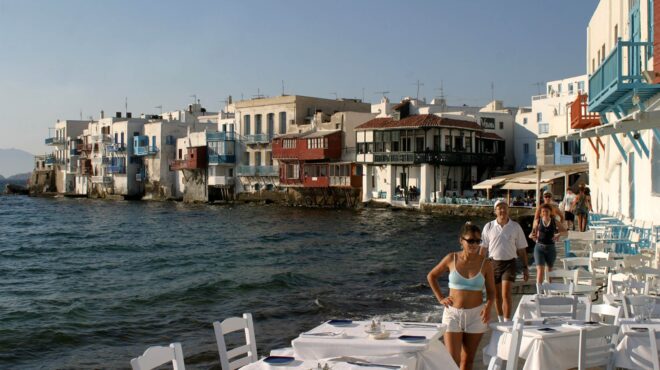 η-μύκονος-θύμα-της-υπερβολής-της-562946668