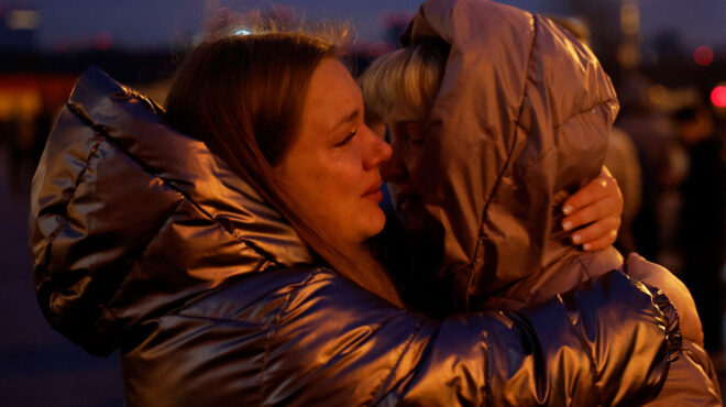 ρωσία-έπεσα-στο-πάτωμα-και-προσποιήθ-562947805