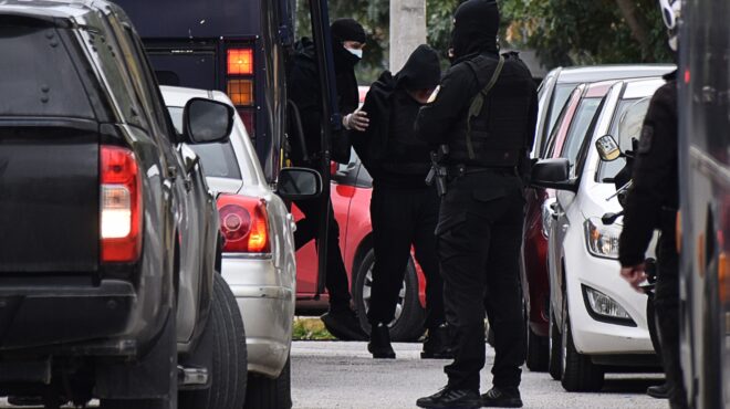 h-εταιρεία-των-πυροτεχνουργών-και-ο-ε-562912312