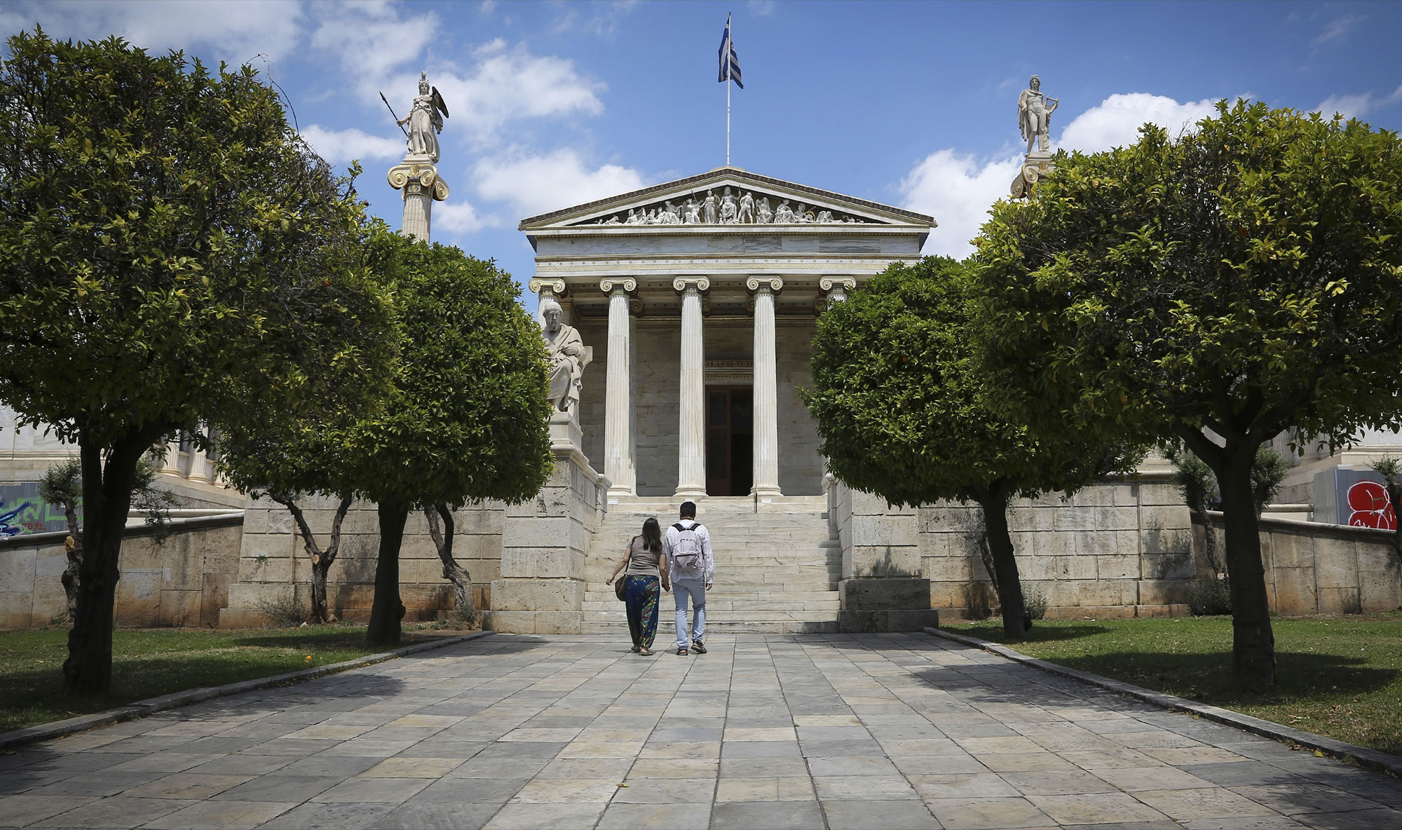 Οι ιστορικές ξεναγήσεις του Δήμου Αθηναίων επέστρεψαν και είναι ανάρπαστες-3