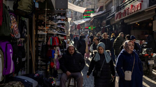 τουρκία-πιέσεις-για-νέες-αυξήσεις-επι-562918102