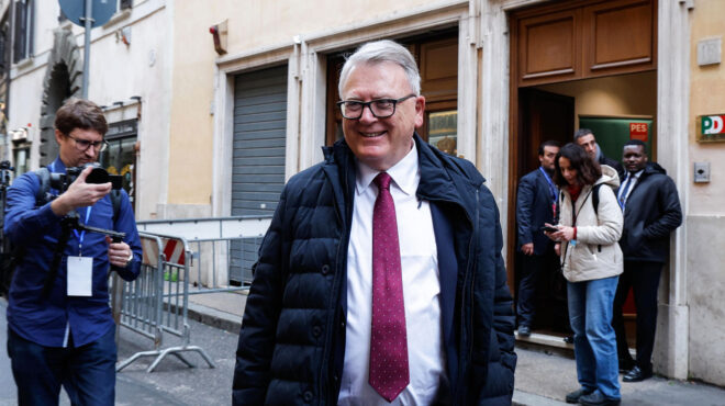 η-μάχη-για-τις-ευρωκάλπες-562913233