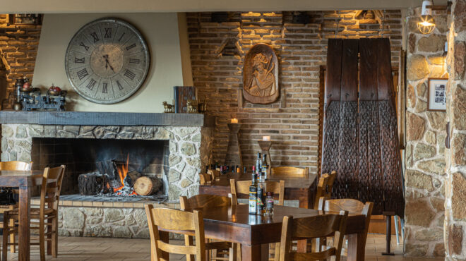 13-εξοχικές-ταβέρνες-κοντά-στην-αθήνα-πο-562910887