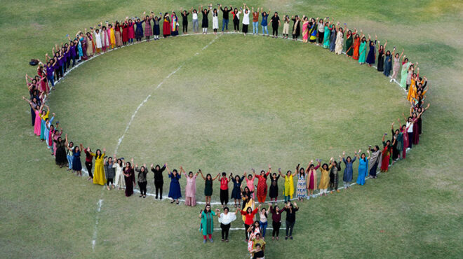 πρόοδος-με-επένδυση-στις-γυναίκες-562922359