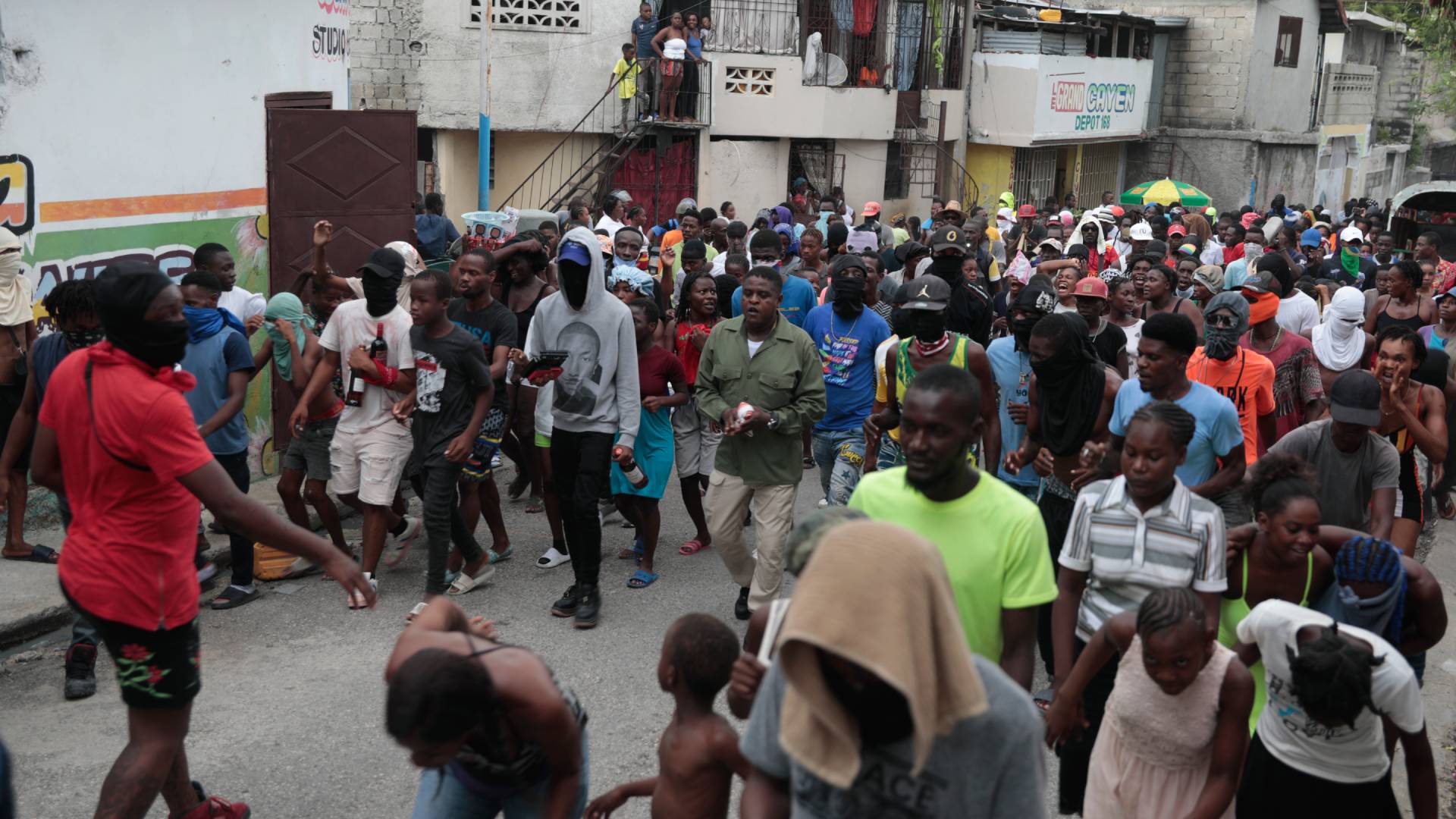 Ποιοι σπέρνουν τον όλεθρο στην Αϊτή;-2