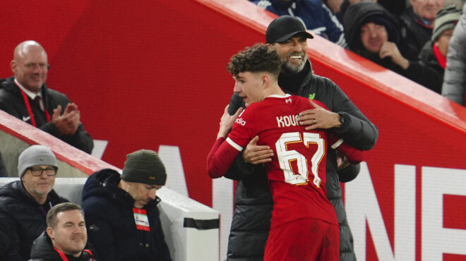 γιούργκεν-κλοπ-φεύγει-και-αφήνει-πίσω-562917139