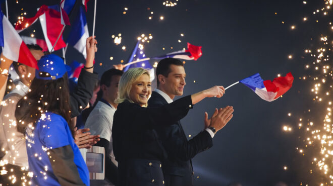 γαλλία-δημοσκοπήσεις-12-μονάδες-μπρο-562916911