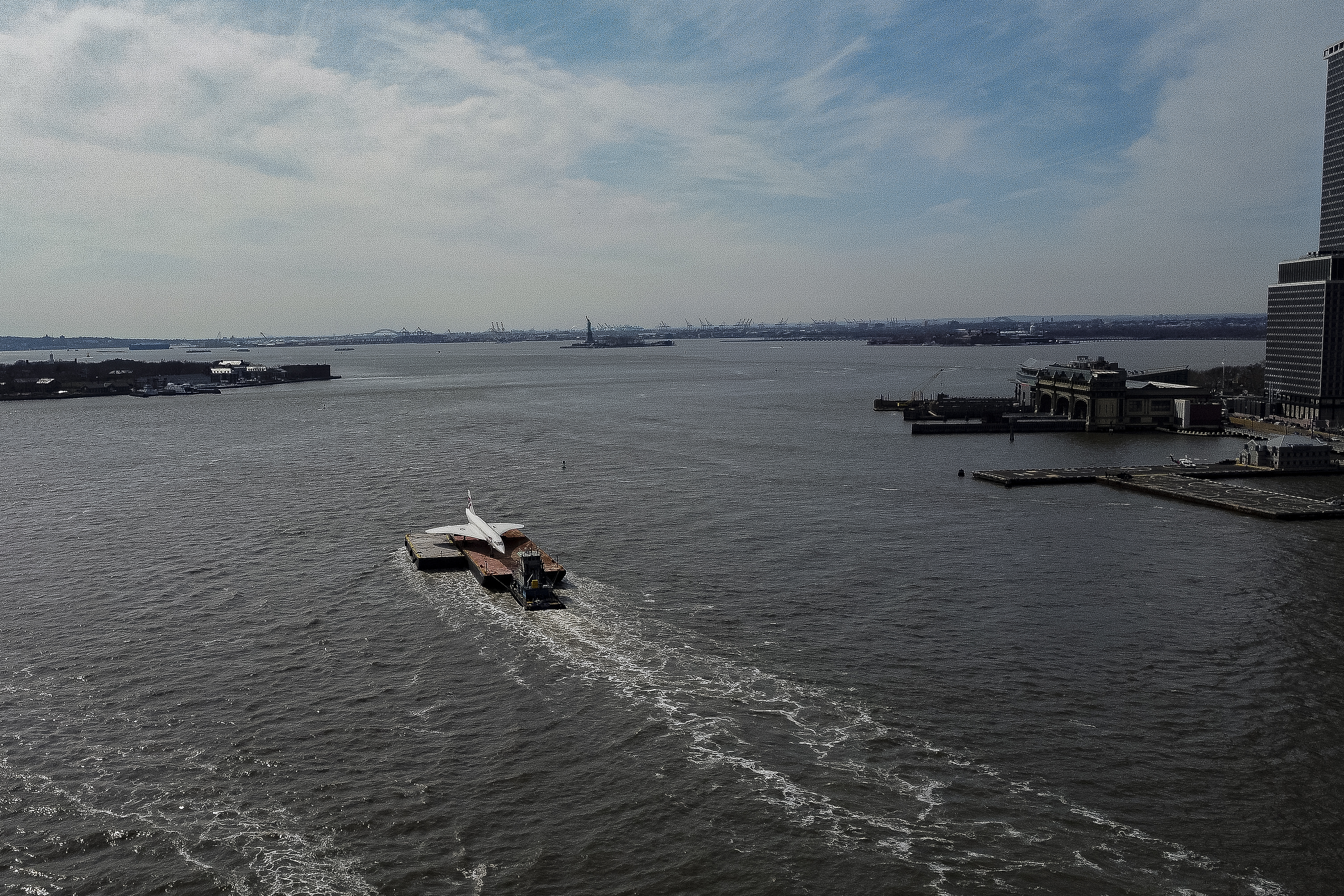 Τι γυρεύει ένα Concorde στον ποταμό Χάντσον της Νέας Υόρκης;-3