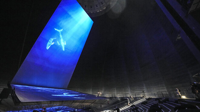 βιομηχανικό-μνημείο-για-τους-ωκεανού-562933132