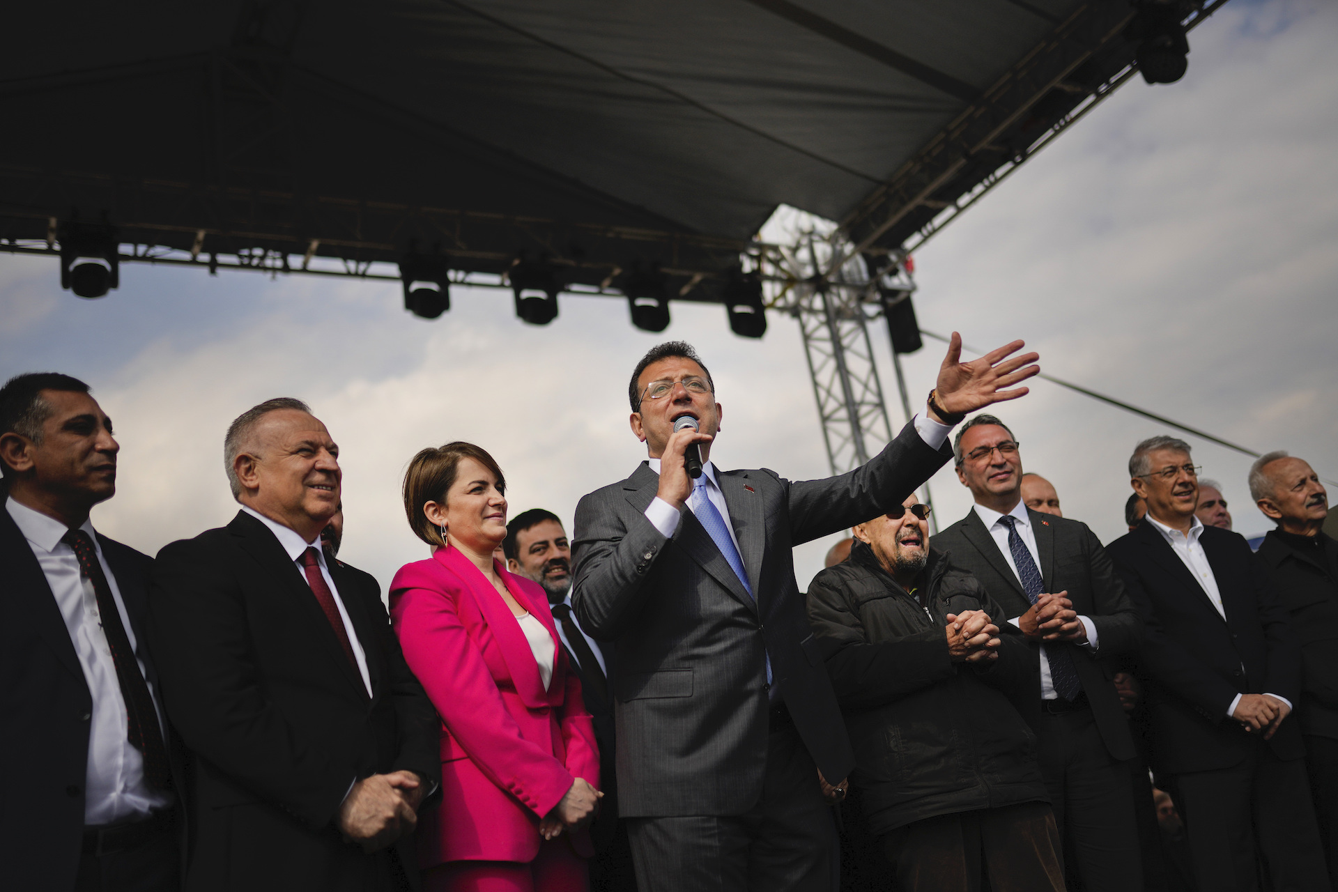 Ερντογάν vs Ιμάμογλου αυτήν την Κυριακή: Δημοτικές εκλογές με εθνικό διακύβευμα-1