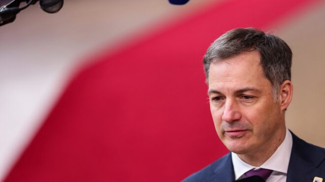 βέλγος-πρωθυπουργός-πληρωμένη-ρωσικ-562954510