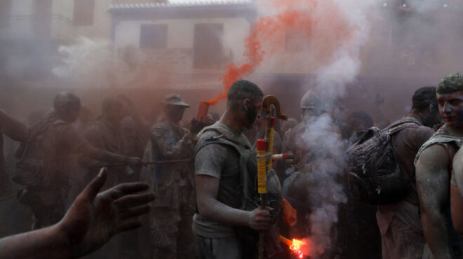 καθαρά-δευτέρα-σε-γαλαξίδι-θήβα-και-λα-562938130