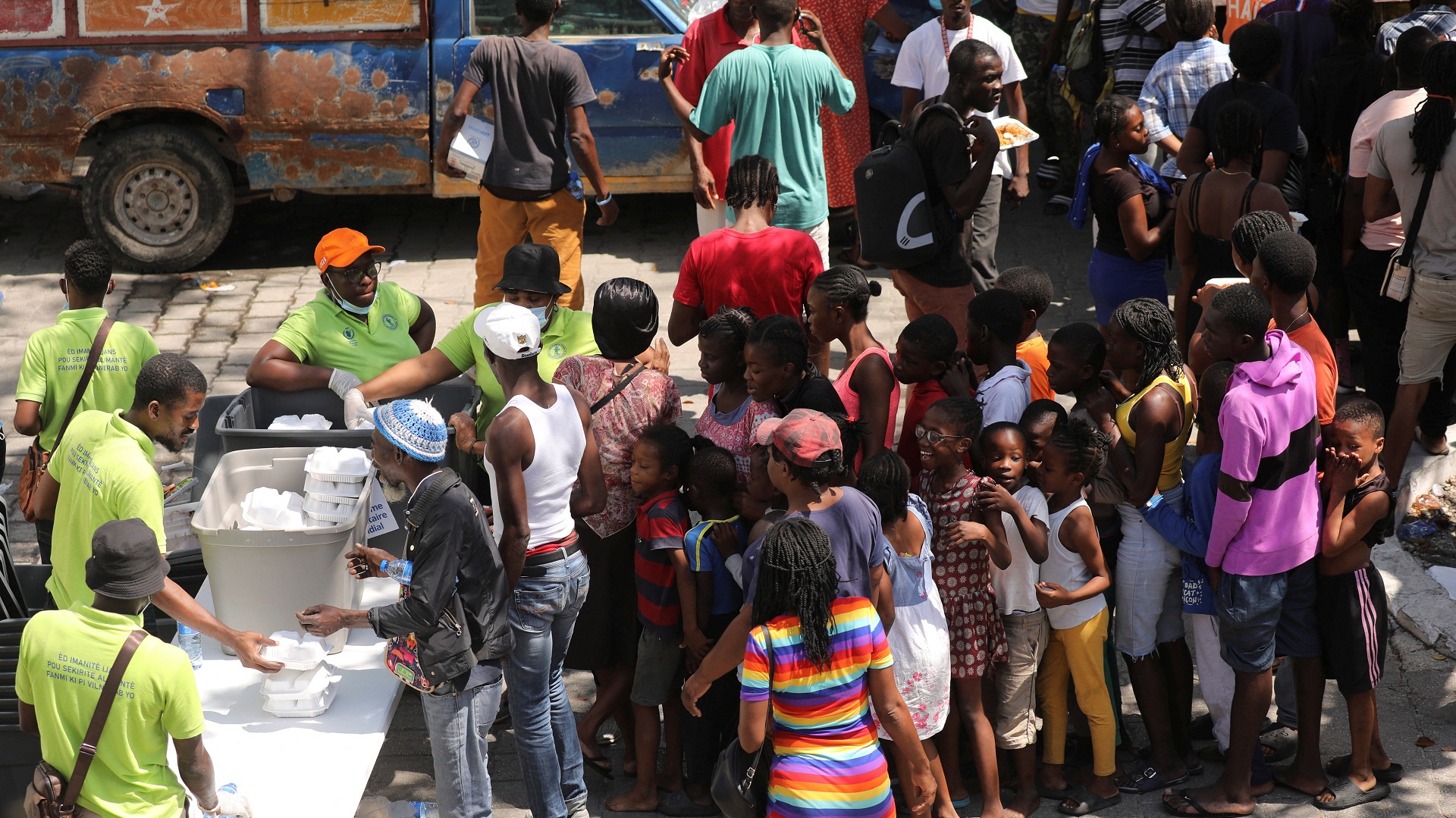 Αϊτή: Η πρωτεύουσα Πορτ-ο-Πρενς «παράλυτη», στο έλεος των συμμοριών-1