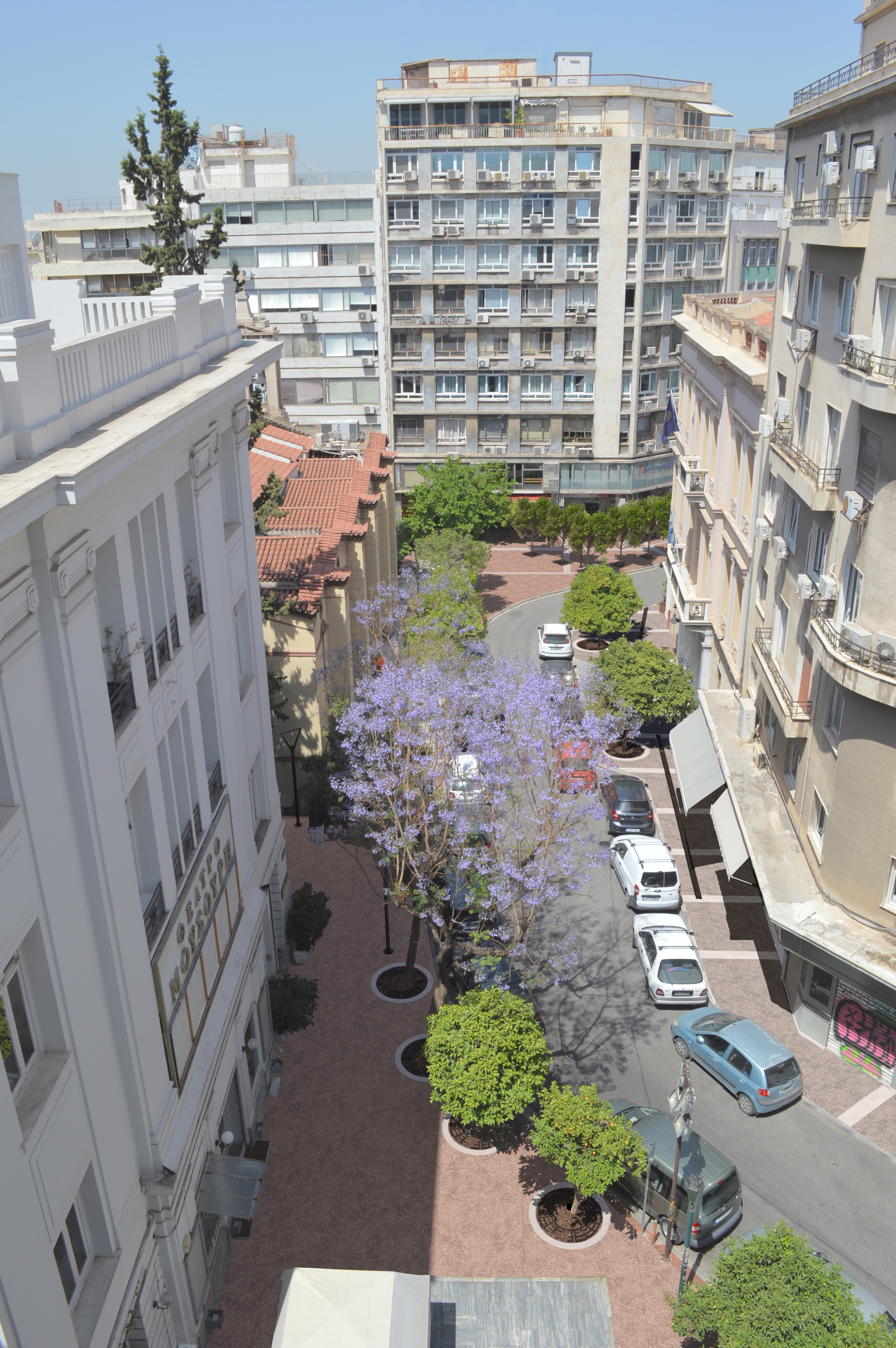 Νέα πνοή σε τέσσερις εμβληματικές πλατείες της Αθήνας-10