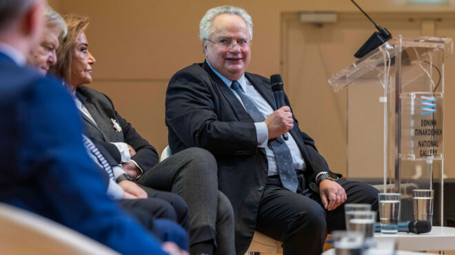 κοτζιάς-στην-εξωτερική-πολιτική-πρέ-562911406