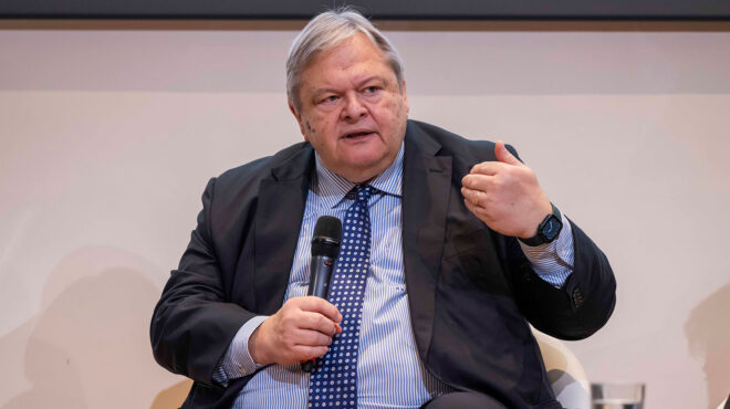 ευ-βενιζέλος-ημουν-κοντά-στη-δημόσια-562912132