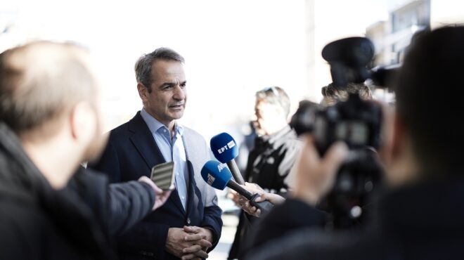 βουκουρέστι-στο-συνέδριο-του-ελκ-μετέ-562918210