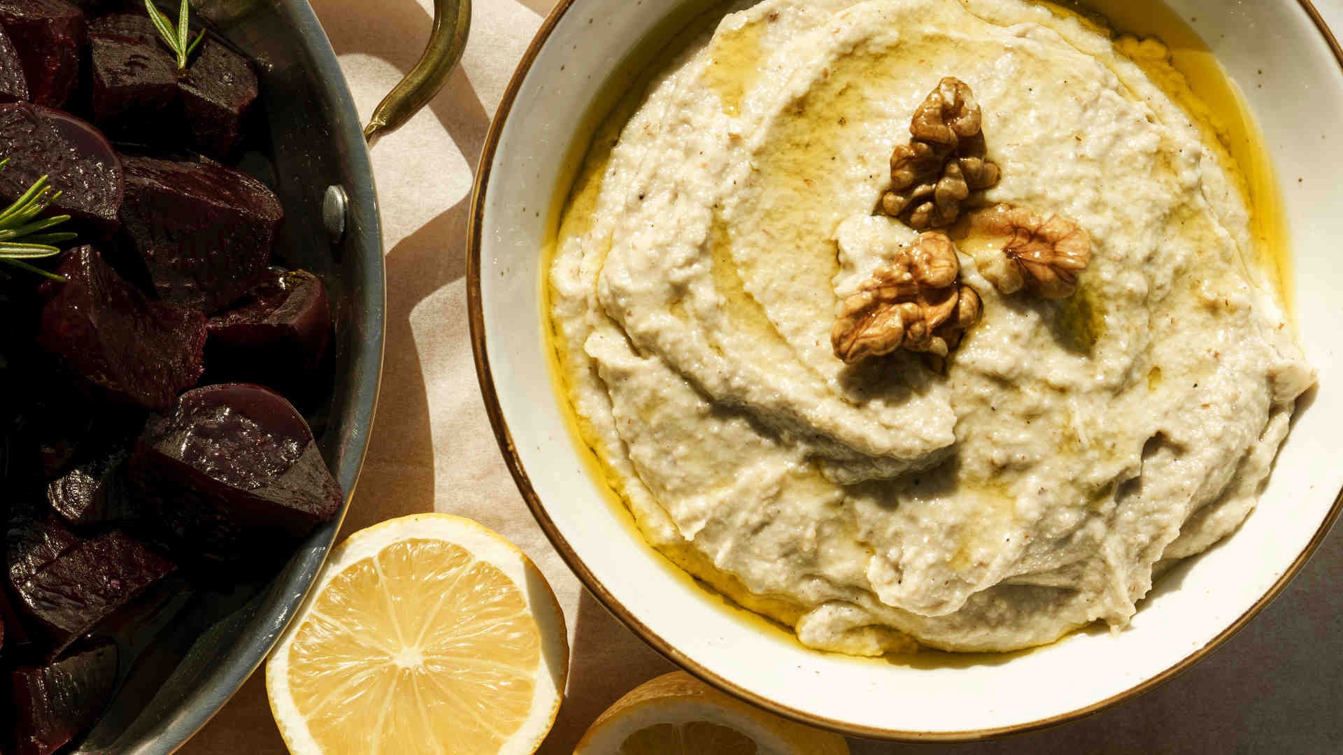 Παραδοσιακός μπακαλιάρος σε κουρκούτι από τον Σωτήρη Ευαγγέλου, με δύο σκορδαλιές-2